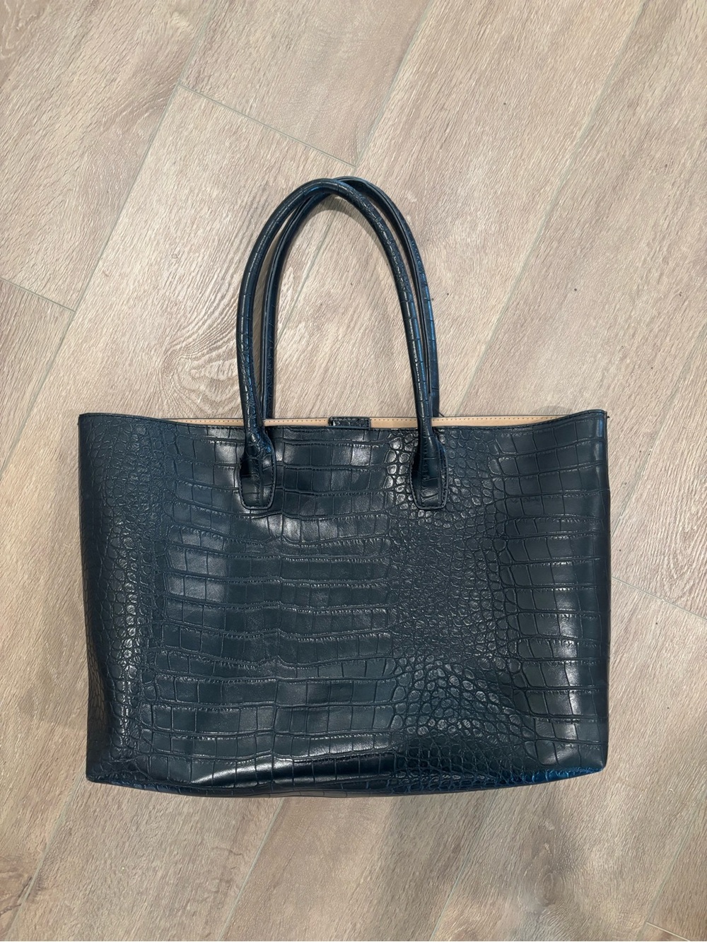 Just Fab Black Croc-Embossed Leather Tote Bag